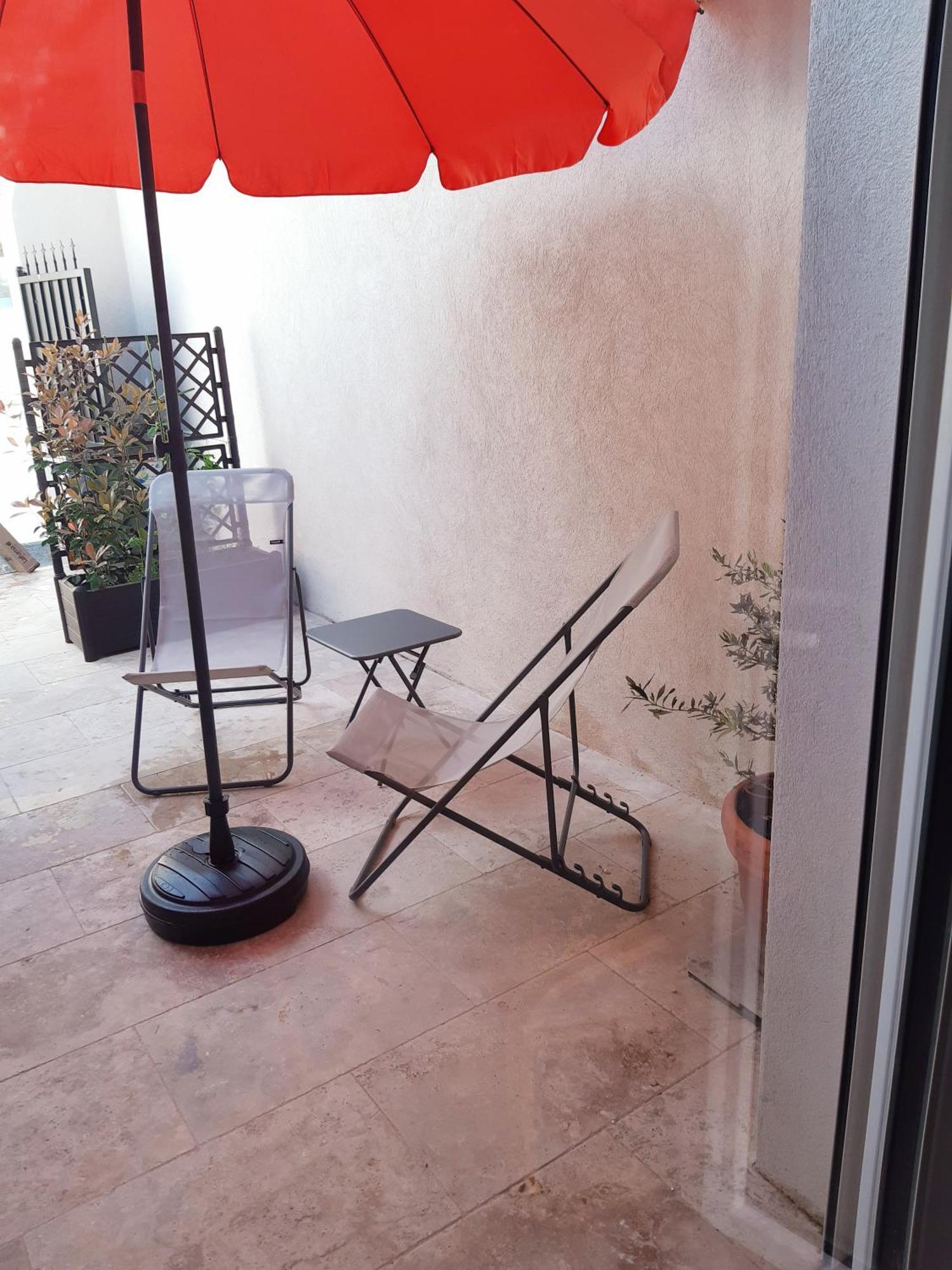 Le Gite D'Eglantine Eyguières Εξωτερικό φωτογραφία